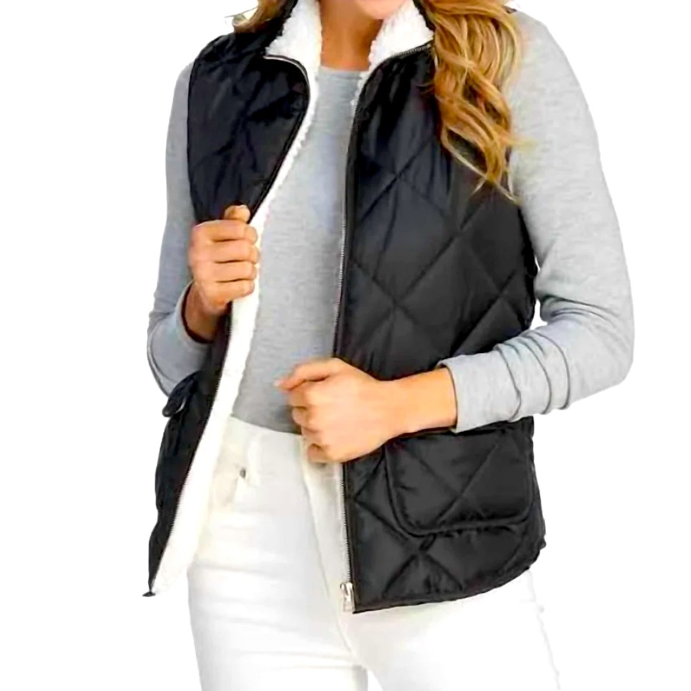 Mudpie Duncan Sherpa Vest In Black